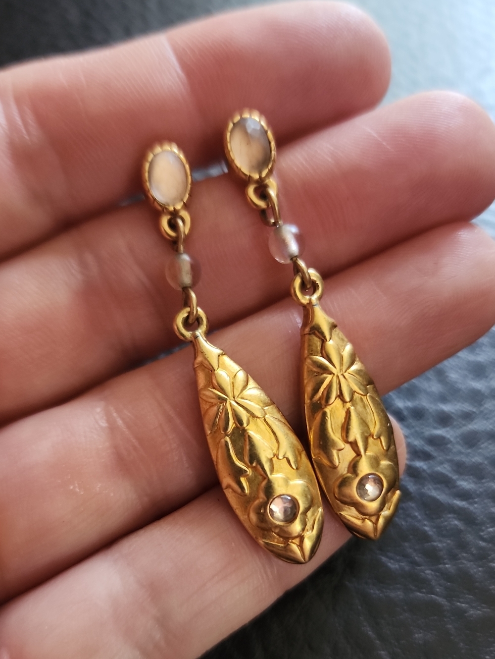 Vintage-Style Gold Floral Drop Earrings - White Accents - Picture 3 of 8